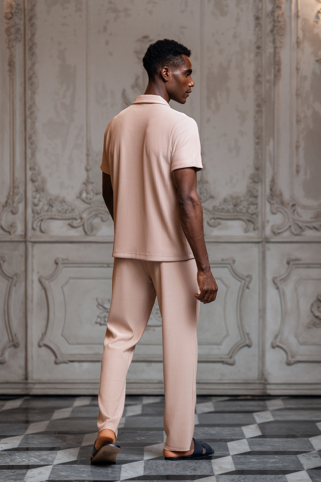 Del Mar Short Sleeve Vertical Stripe Pleated Shirt - Nude