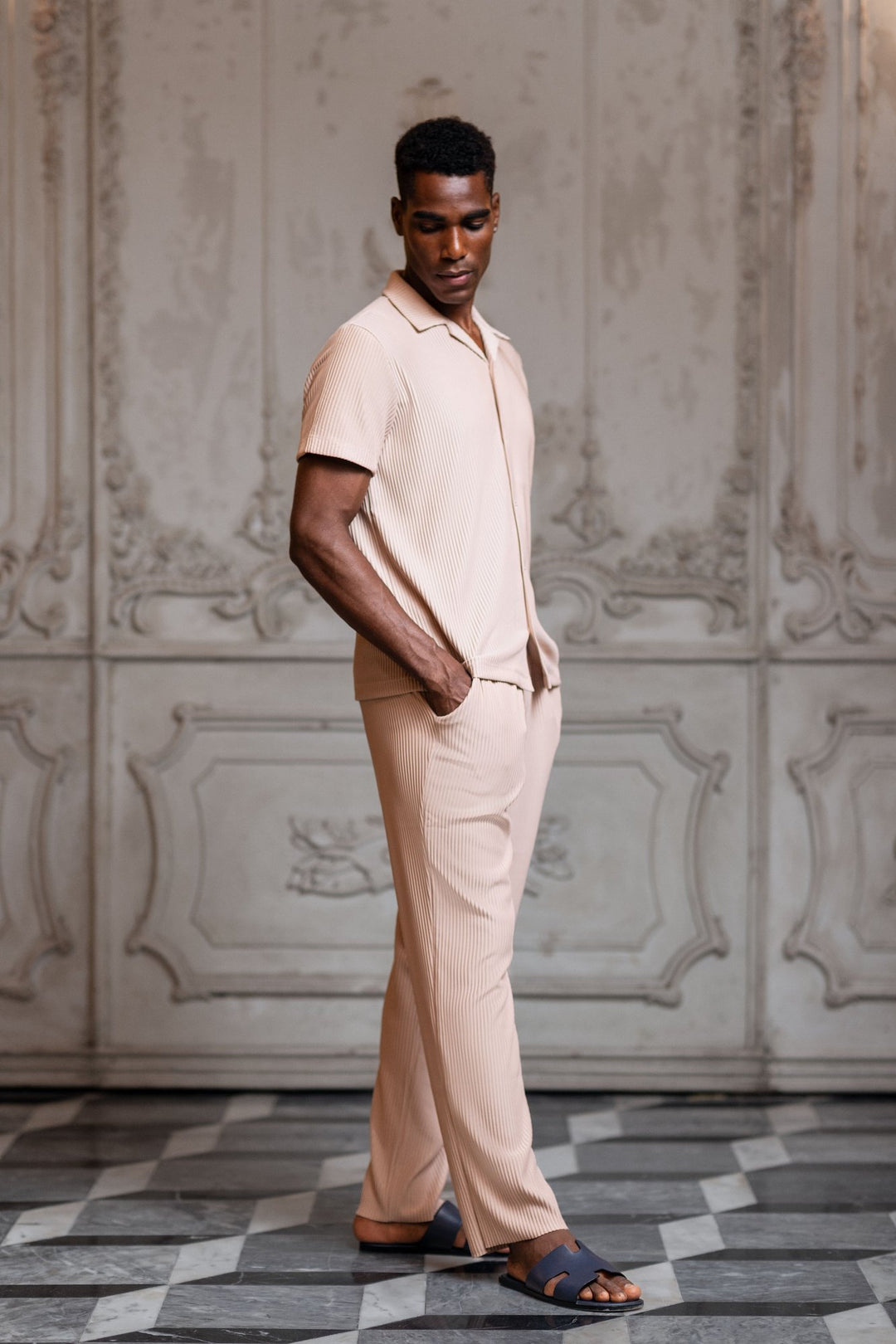 Del Mar Short Sleeve Vertical Stripe Pleated Shirt - Nude